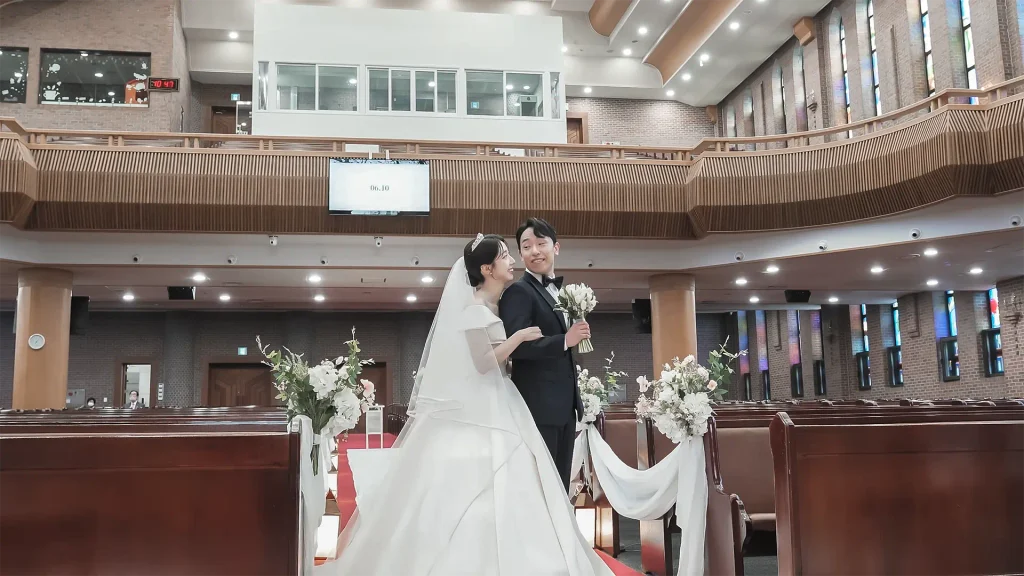 교회결혼식은 어떤 분위기일까? 웨딩영상으로 보는 채플웨딩